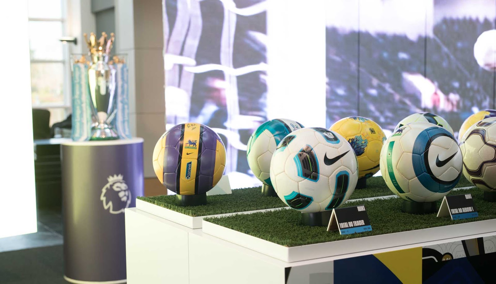 Nike total sale 90 omni